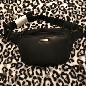 nine west fanny pack